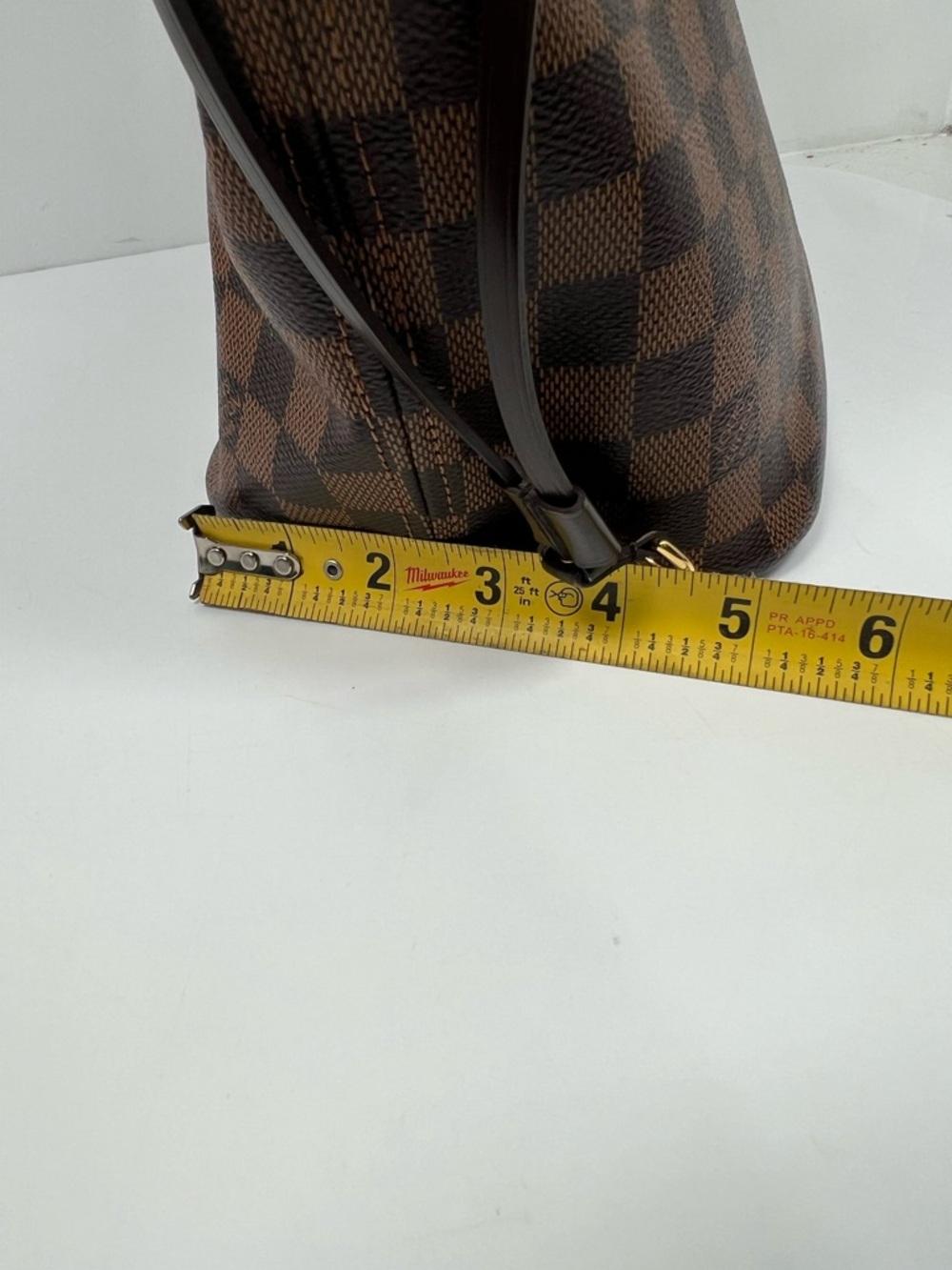 Louis Vuitton Neverfull MM Damier Ebene Tote w/ Pouch Red Interior + Pouch - Picture 15 of 15